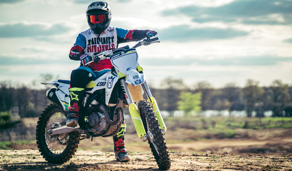 Cómo elegir la mejor equipación para motocross